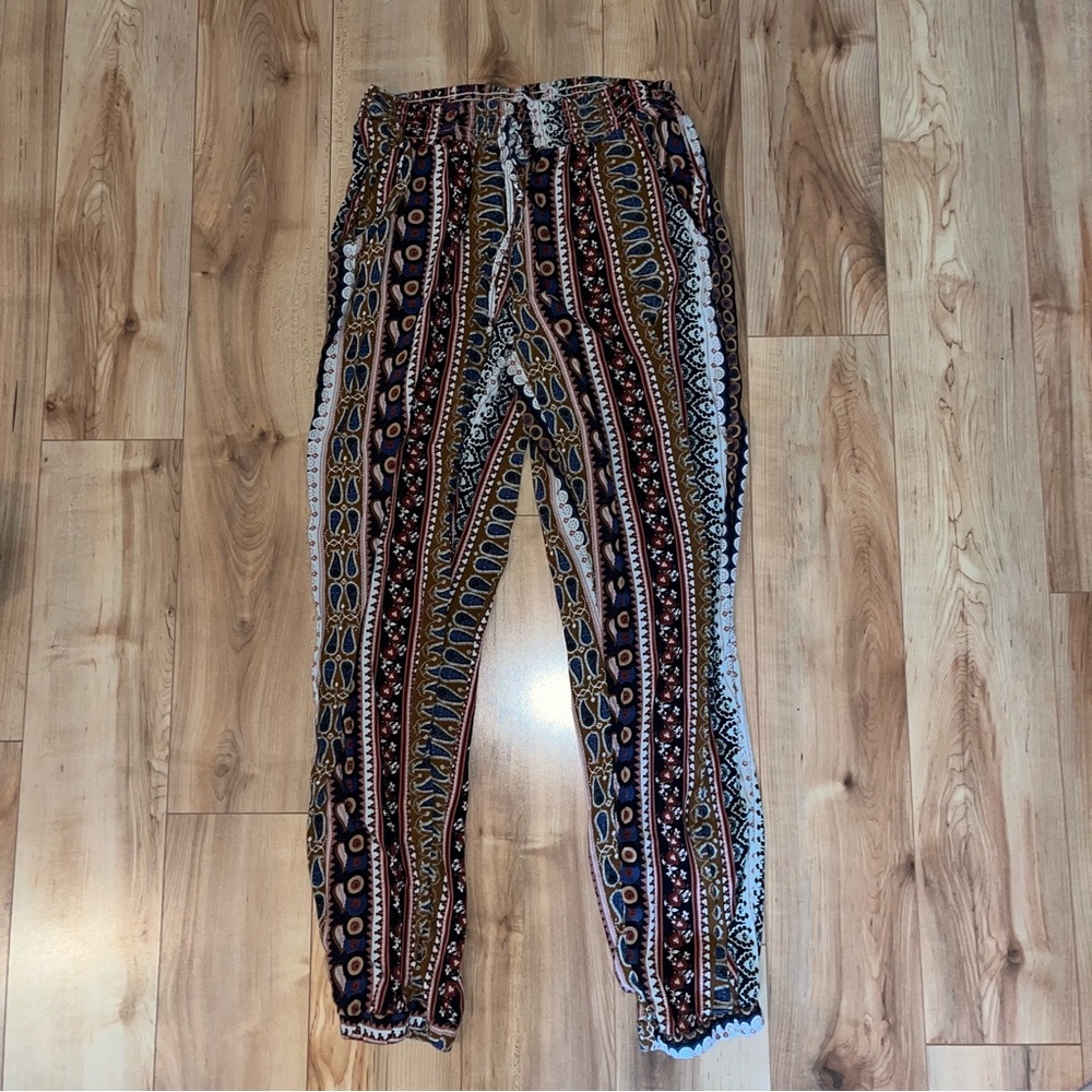 American Eagle joggers